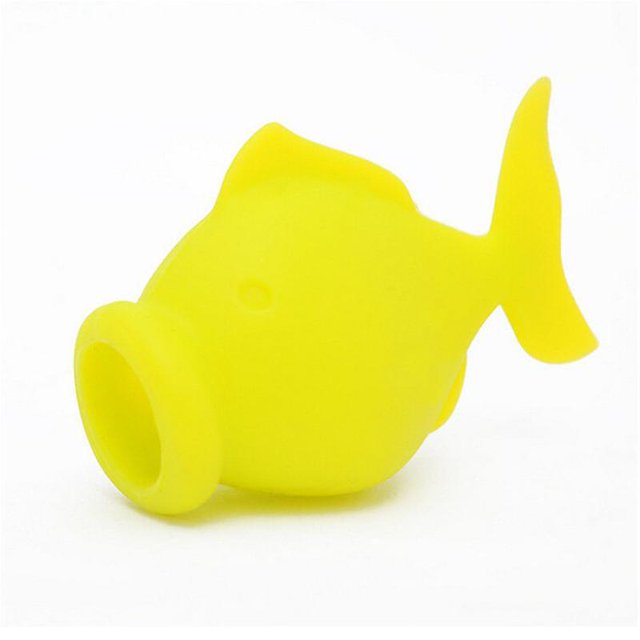 Separador de clara de huevo de silicona con forma de pez dorado Gadget de cocina (color aleatorio) - Aespa oso de fresa Electrónica