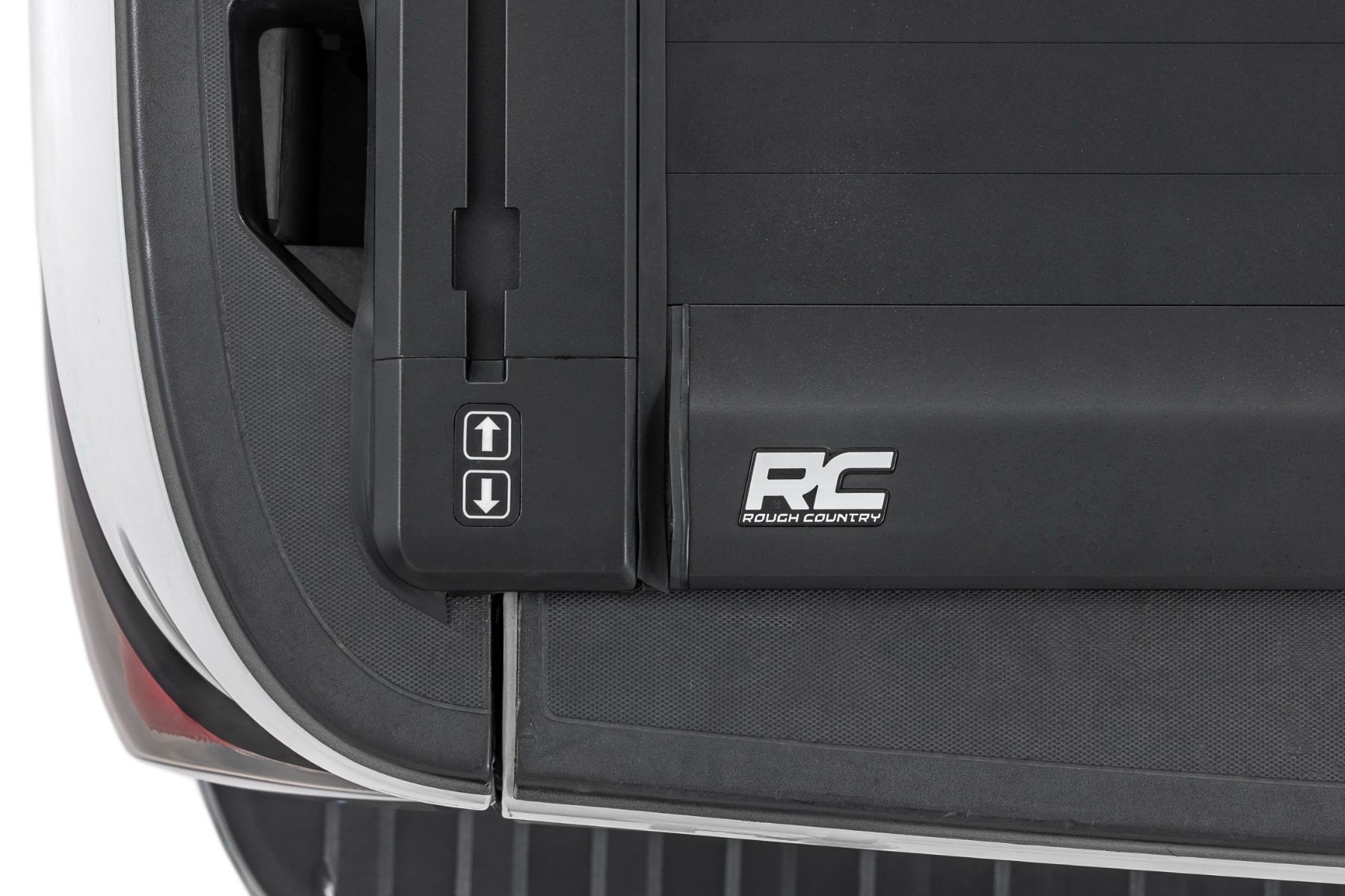 Rough Country Powered Retractable Bed Cover for 14-18 Chevy/GMC 1500 - 51214550
