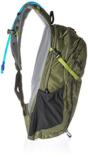 camelbak cloud walker 18 hydration pack