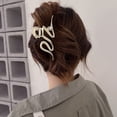 thumbnail image 4 of Horquilla para el pelo para mujer, de metal, ondulada, grande, antideslizante, fuerte, de metal, bonita garra para el pelo, color blanco, 4 of 5