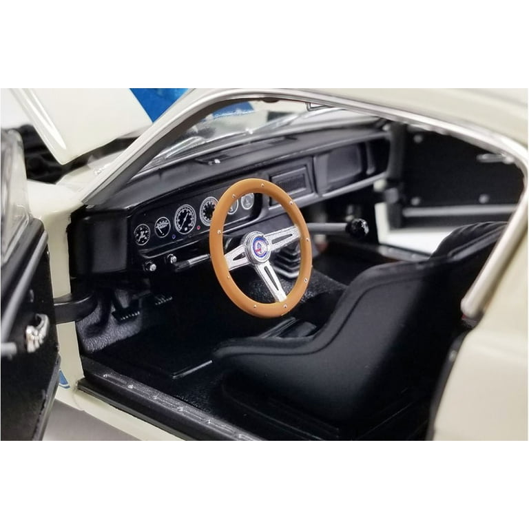 1965 Ford Mustang Shelby GT350 Prototype, #98 Ken Miles 