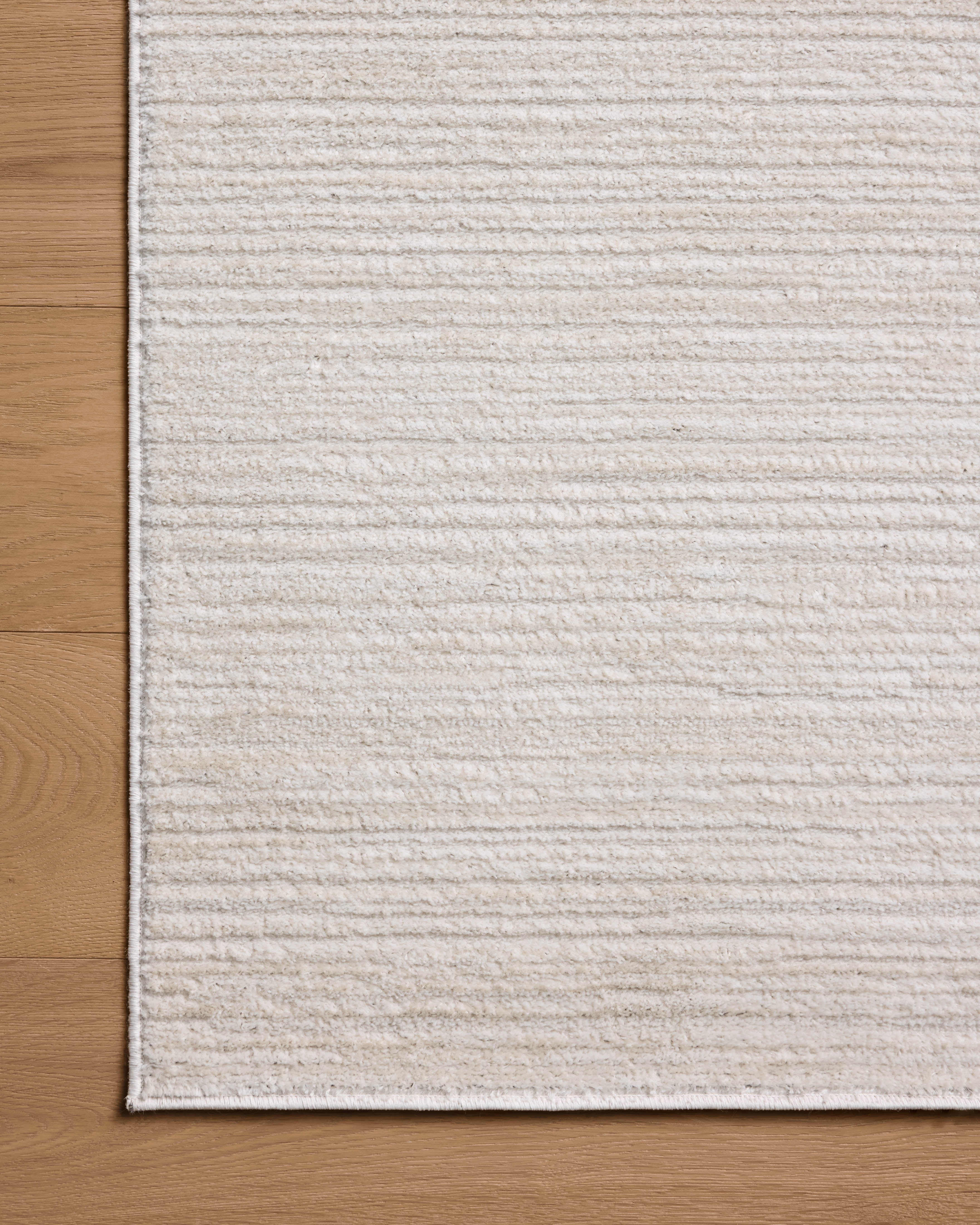 Loloi Townes Beige / Ivory 2'-3" x 3'-9" Accent Rug