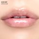 thumbnail image 2 of Bálsamo labial Kaja Gloss Shot 01 Crystal Clear 4 ml con aceite de jojoba, 2 of 9