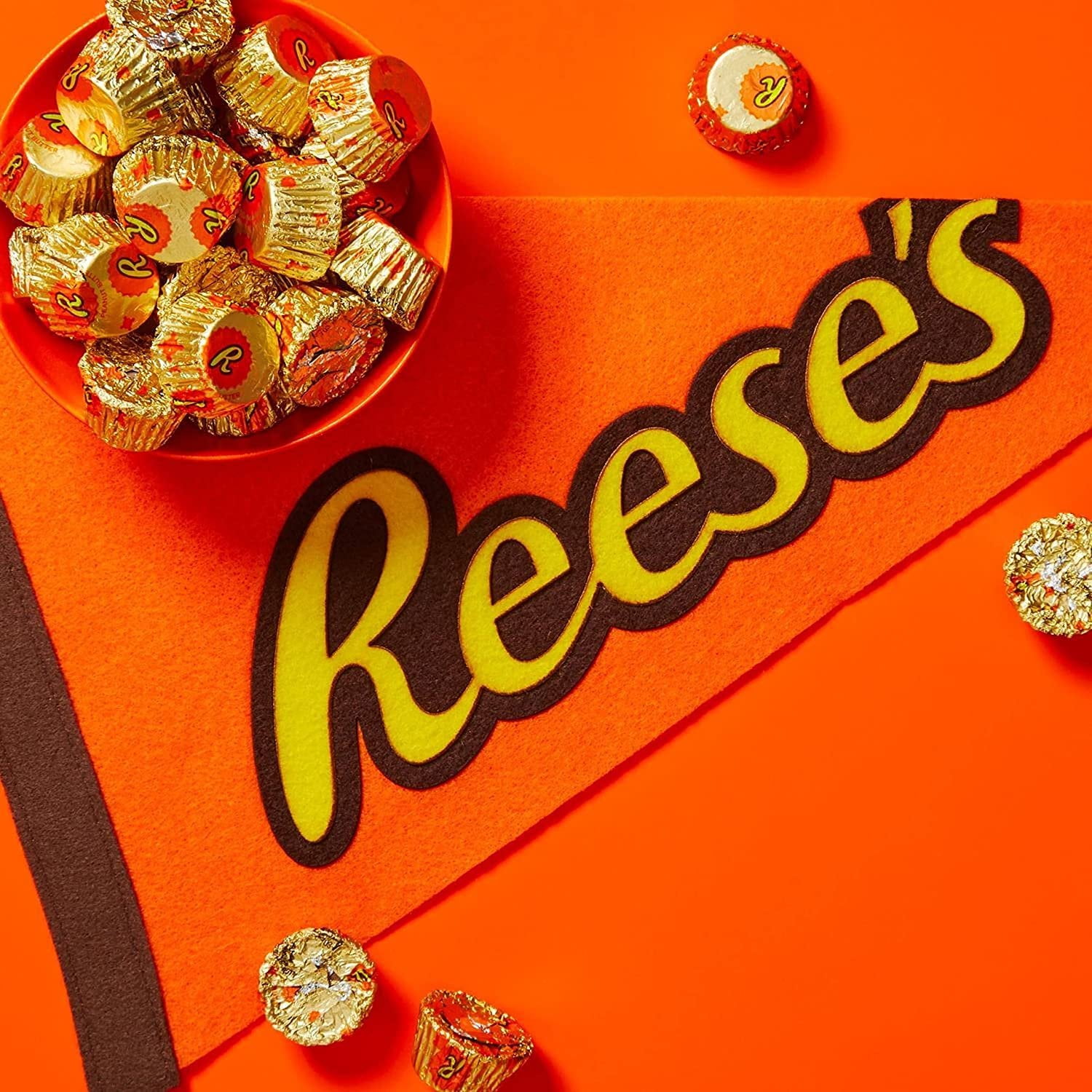 Reeses Peanut Butter Miniature Cups - Smooth Peanut Butter and Rich Milk Chocolate -individually wrapped  Bulk Pack 1 Pound