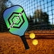 thumbnail image 4 of Pickleball Fibra de carbono Cara Absorción de golpes Cojín de núcleo de panal portátil Agarre cómodo 2 bolas Raqueta para gimnasio Deportes de Hexágono Baoblaze Piedra de Pickleball, 4 of 7
