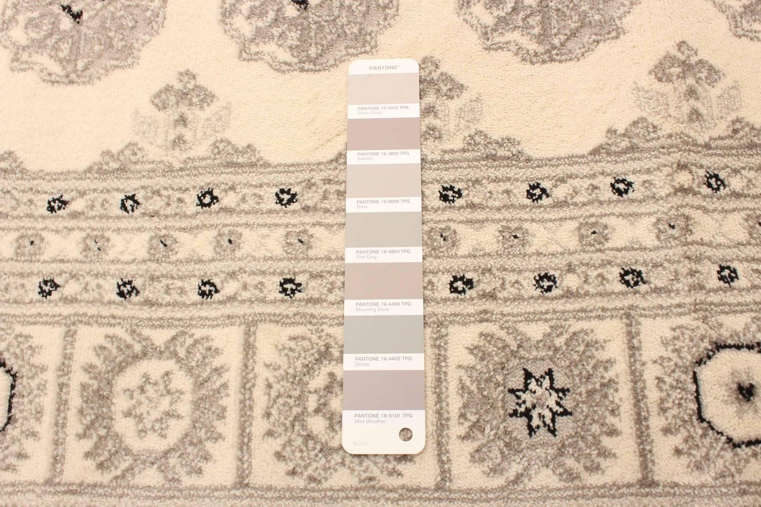 Tekke Oriental Area Rug for Living Room