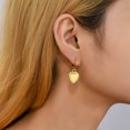 thumbnail image 5 of Pendientes de amor de temperamento retro avanzado para mujer, aretes simples de temperamento popular ins, pendientes de alta gama de acero de titanio de nicho, 5 of 5