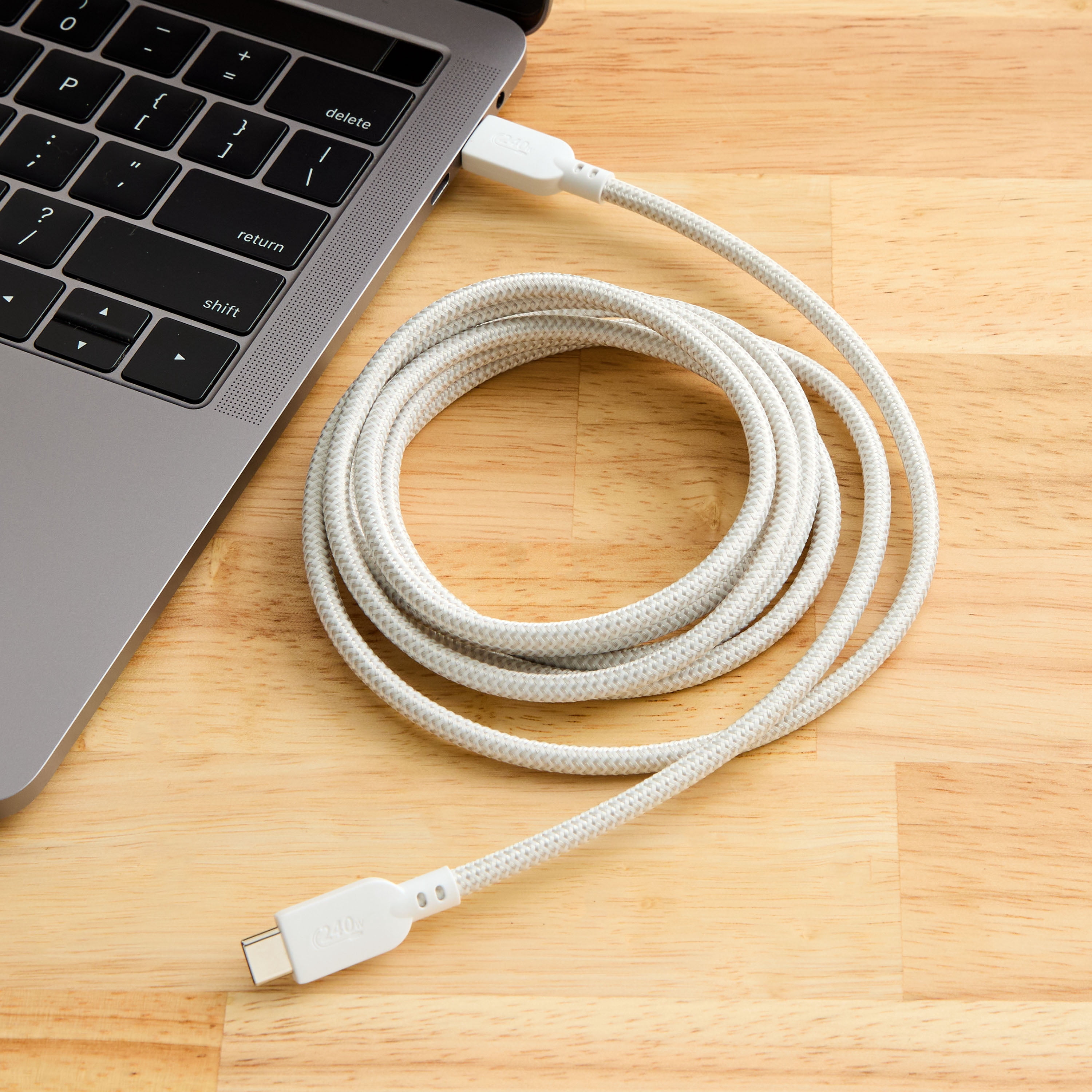 onn 6' USB-C to USB-C Cable White, Fast Charging and Data Transfer for Laptops