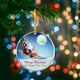 thumbnail image 4 of Decoraciones Del Árbol de Navidad Ornamento Colgante de Feliz Navidad con Papá Noel, Colgante Decorativo de Acrílico de 2024 para el Árbol Invierno Regalo de Año Nuevo en la Caja de Regalos, 4 of 6