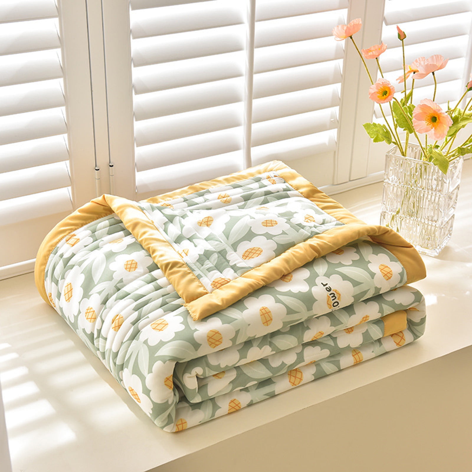 Quilts for Queen Bed Light Bedspreads,Soft Bed Summer Quilt Lightweight Microfiber Bedspread,Modern Style Flowers Pattern Coverlet for All Season 150x200