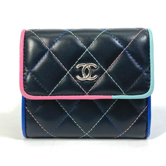 Pre-Owned CHANEL CC Coco Mark Small Flap Compact Wallet, Tri-fold Lambskin, Women's,... (Fair)
