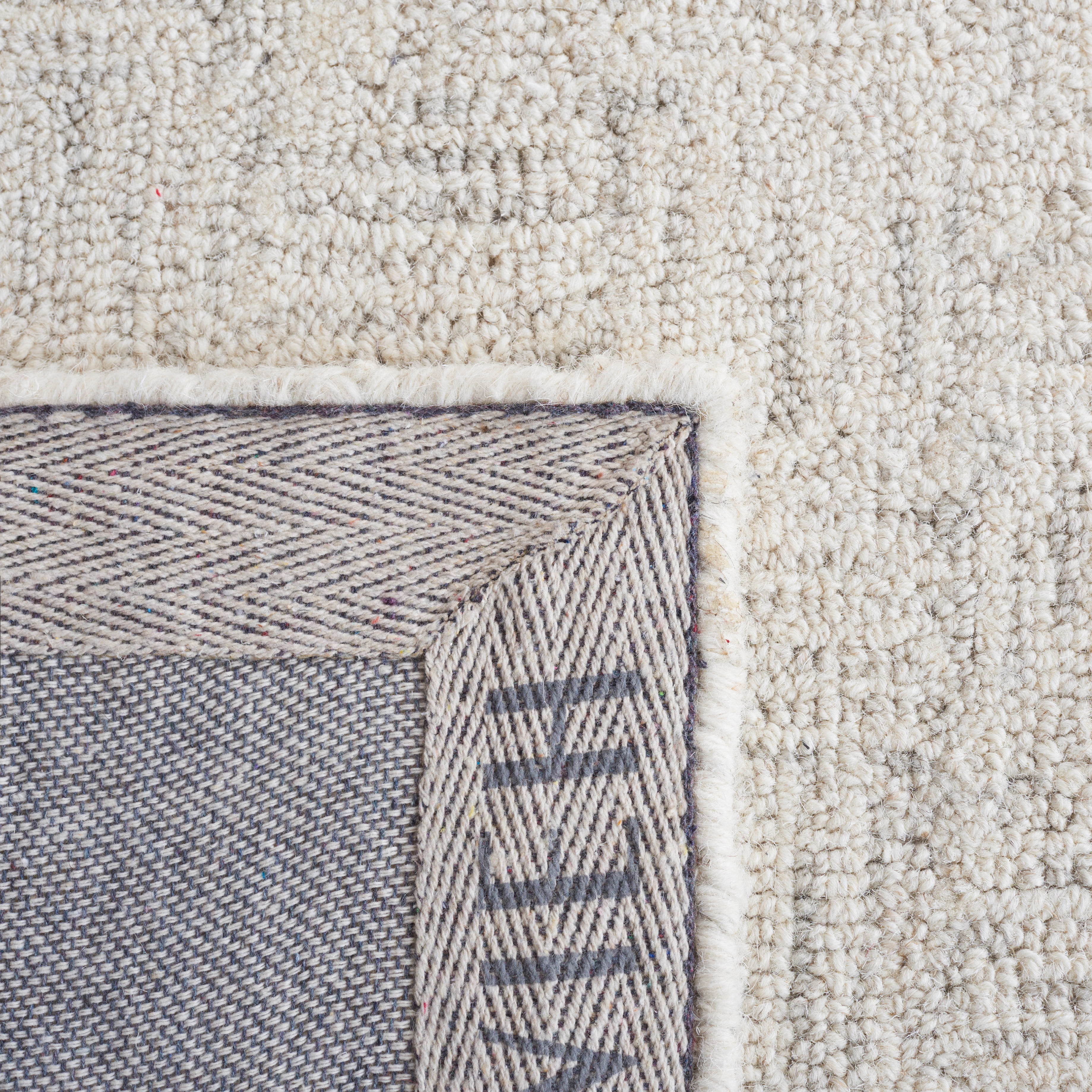 SAFAVIEH Micro-Loop Charlotte Solid Area Rug, Light Grey/Ivory, 11' x 15'