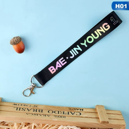 Fancyleo Album Key Ring 11 People Double Sided Discoloration Name Letter Key Chain Pendant Keyring Laser