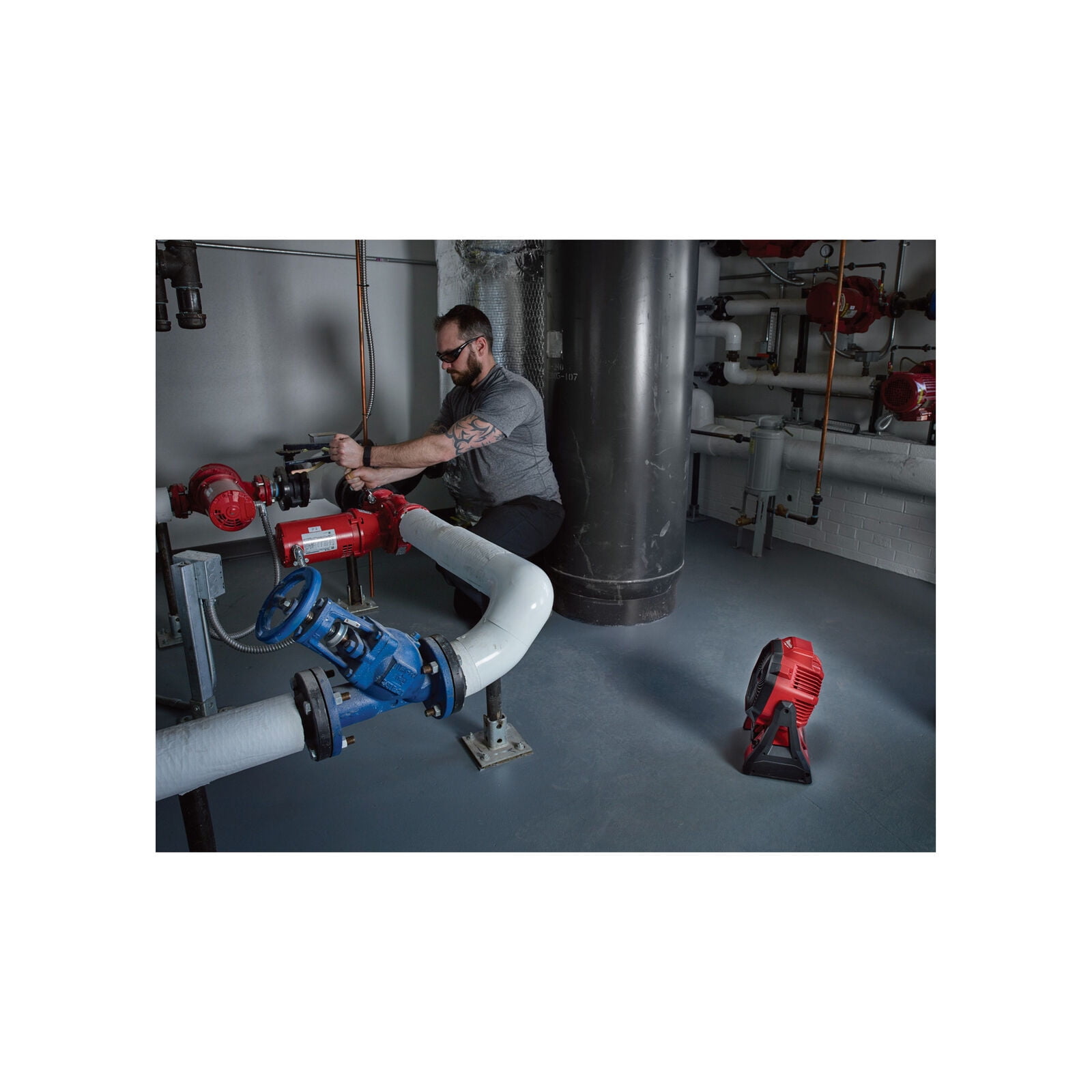 Milwaukee M18 Portable Jobsite Floor Fan - Tool Only, Model# 0886-20, Red