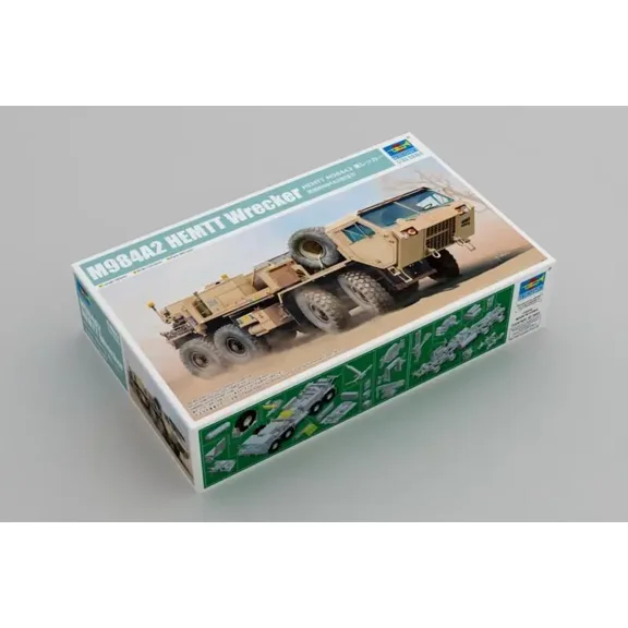 Trumpeter 01083 1/35 scale M984A2 HEMTT Wrecker rescue vehicle