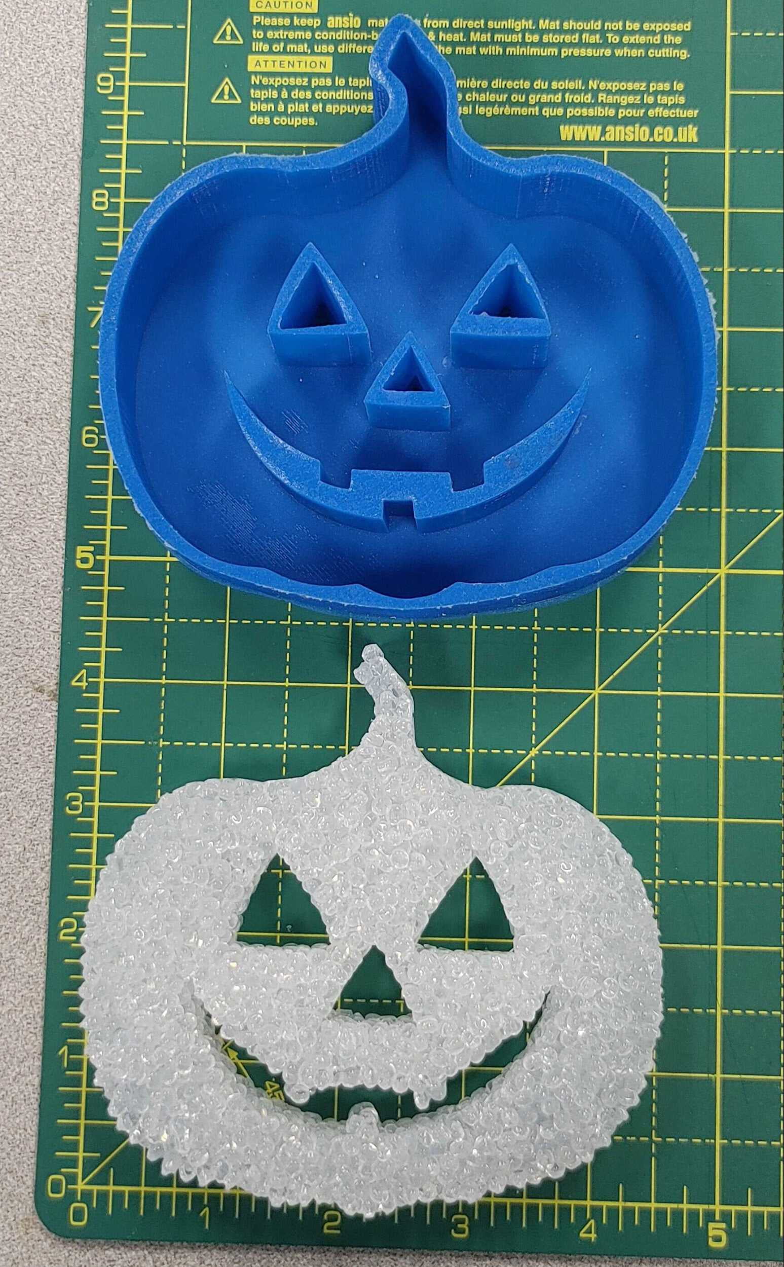 Jack-o-lantern Silicone Freshie Mold