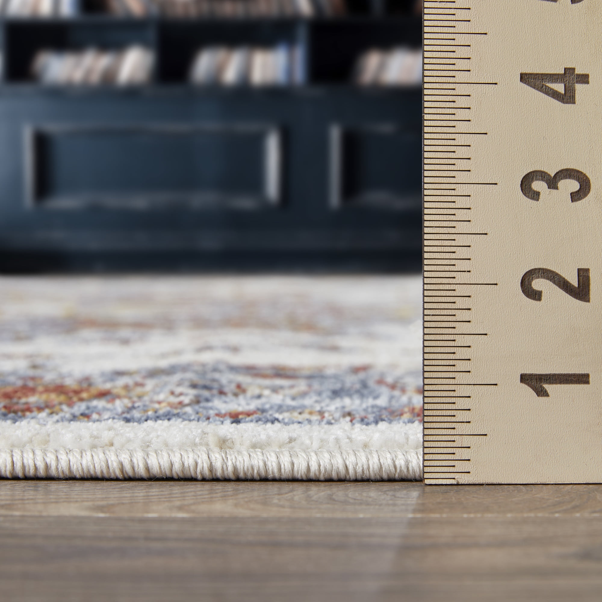 Loomaknoti Alsbrooke Amrenta 3' x 5' Ivory Oriental Indoor Accent Rug