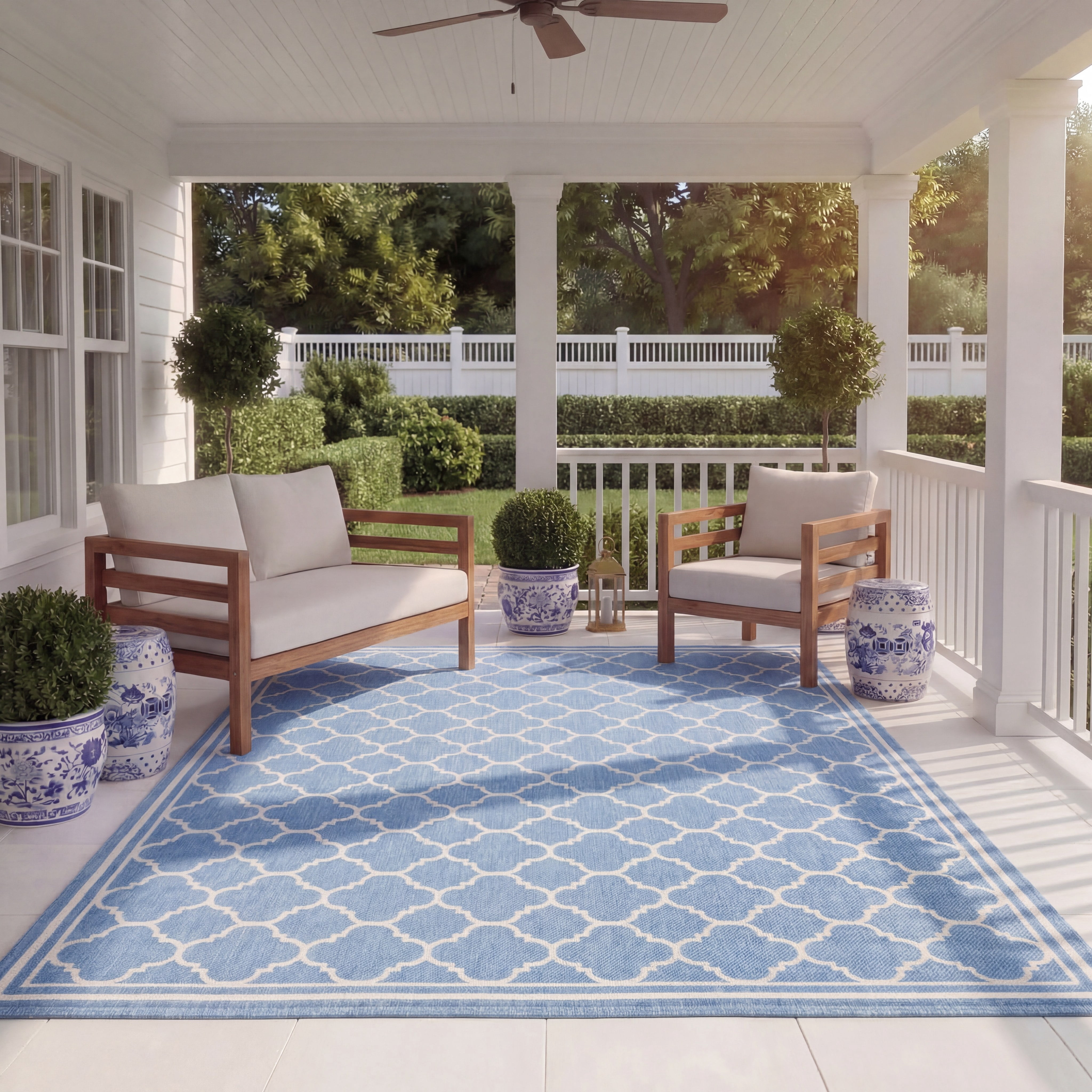 Safavieh Courtyard Alina Geometric Quatrefoil Indoor/Outdoor Area Rug, Blue/Beige, 5'3" x 7'7"