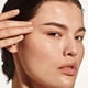 thumbnail image 5 of Sérum Facial Versed Aclarante 1 fl oz Vegano para Mujer, 5 of 8