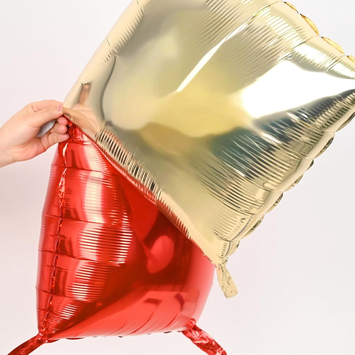 RGHJAR-Red and Gold Square Foil Balloons Wall, Double Sided Chrome Light Gold and Red Balloons Tunnel Arch Kit Backdrop for New Year 2026 Birthday Graduation Wedding Valentine's Day Party Decorations