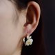 thumbnail image 5 of Pendientes De Mujer Pendientes De Botón Línea De Oreja Gota, Plata De Ley S925 Aretes De Ciruela Salvaje De Jade Hetiano Natural Personalidad Retro Femenina Literaria ER, 5 of 5
