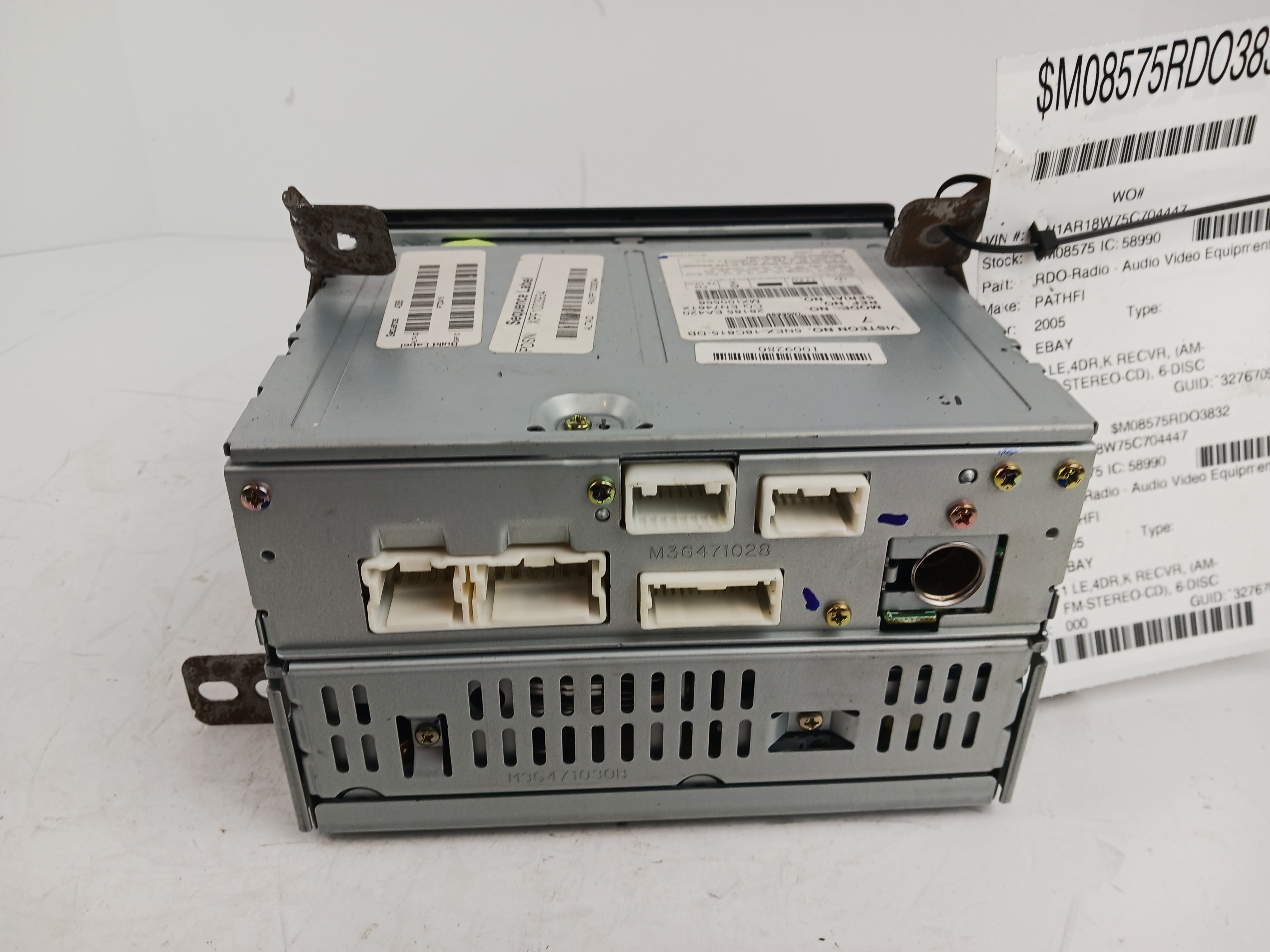 Pre-Owned 05 06 07 Nissan Pathfinder AM FM 6CD Radio Receiver OEM - Verify Specific Vehicle Fitment In Description - (Good)