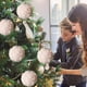 thumbnail image 5 of Adorno navideño de bola flocada, adorno de peluche rosa para árbol, bola colgante de espuma de 10 cm, decoración festiva para el hogar.,Vsgery, 5 of 7