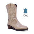 thumbnail image 1 of BOTAS COQUETA NIÑA DE PIEL COLOR BEIGE MIRTA CON DISEÑO WESTERN Y BORDADO CONTRASTANTE, 1 of 6