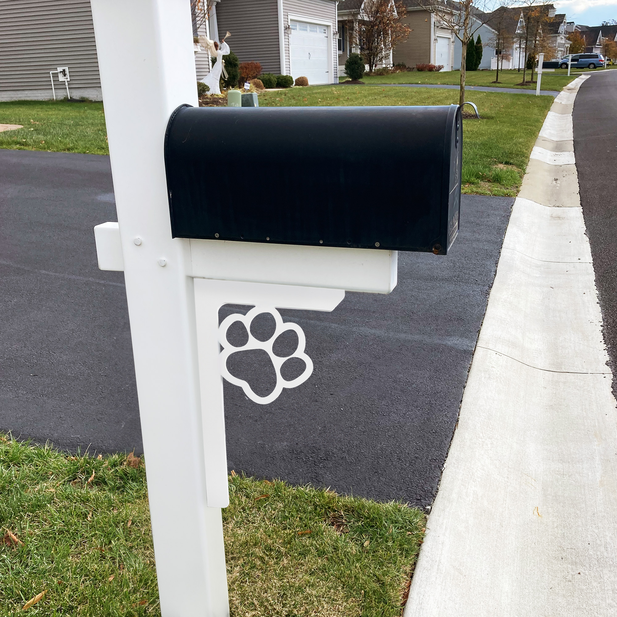 JennyGems Paw Print White PVC Mailbox Bracket and Porch Decor, Rust Resistant, 16 Inch, Made in USA