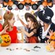 thumbnail image 5 of Kit de guirnalda de globos de decoración de Halloween, 109 unidades, globos de confeti naranja, negro y blanco con tela de araña, suministros de decoración de fiesta de Halloween para exteriores, interiores, hogar, jardín, patio, decoración de Halloween Zhivalor HMYH621, 5 of 8