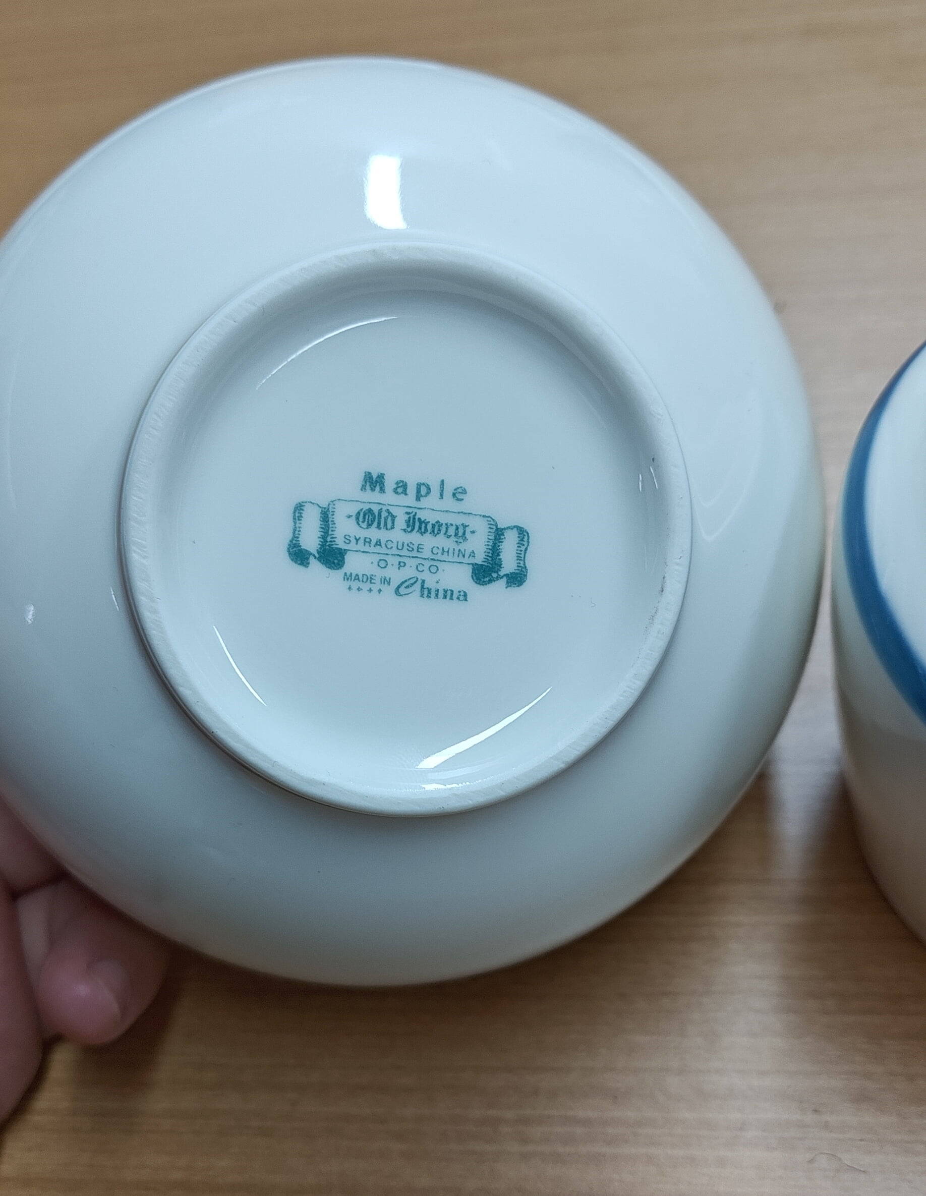 Maple Old Ivory SYRACUSE CHINA OP CO MADE IN China 1 PCS Maple Old Ivory SYRACUSE CHINA OP CO MADE IN China 1 PCS