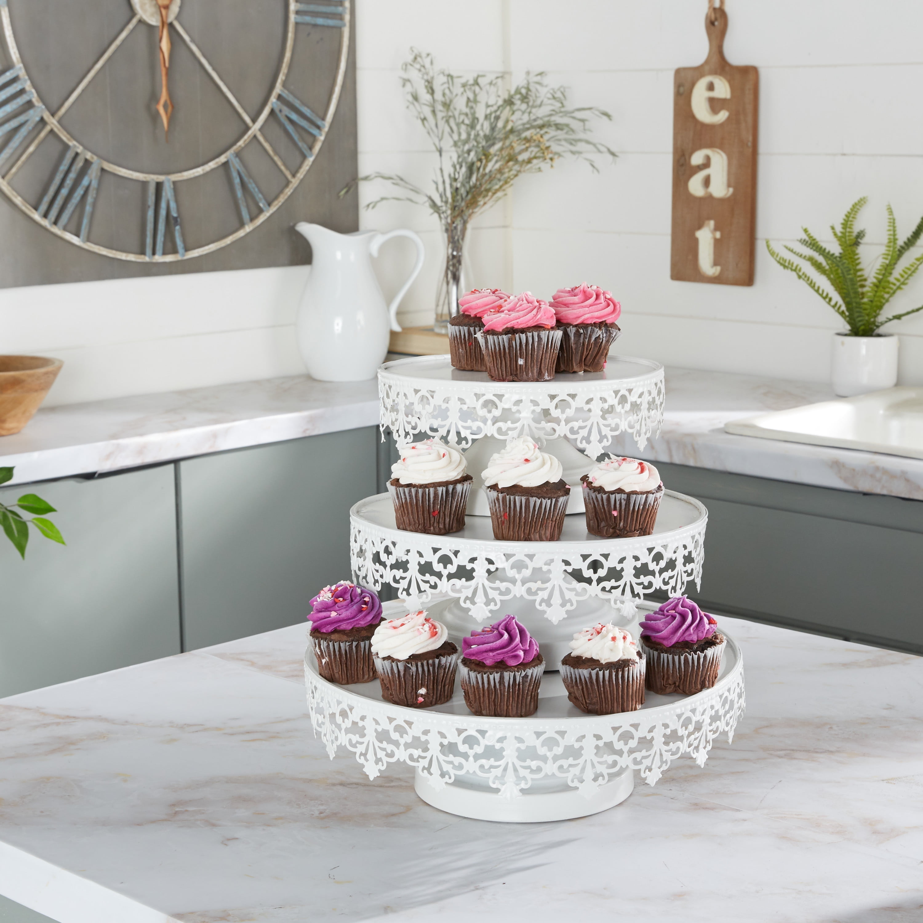 DecMode 13", 10", 9"W White Metal Decorative Stand with Pedestal Base, 3-Pieces