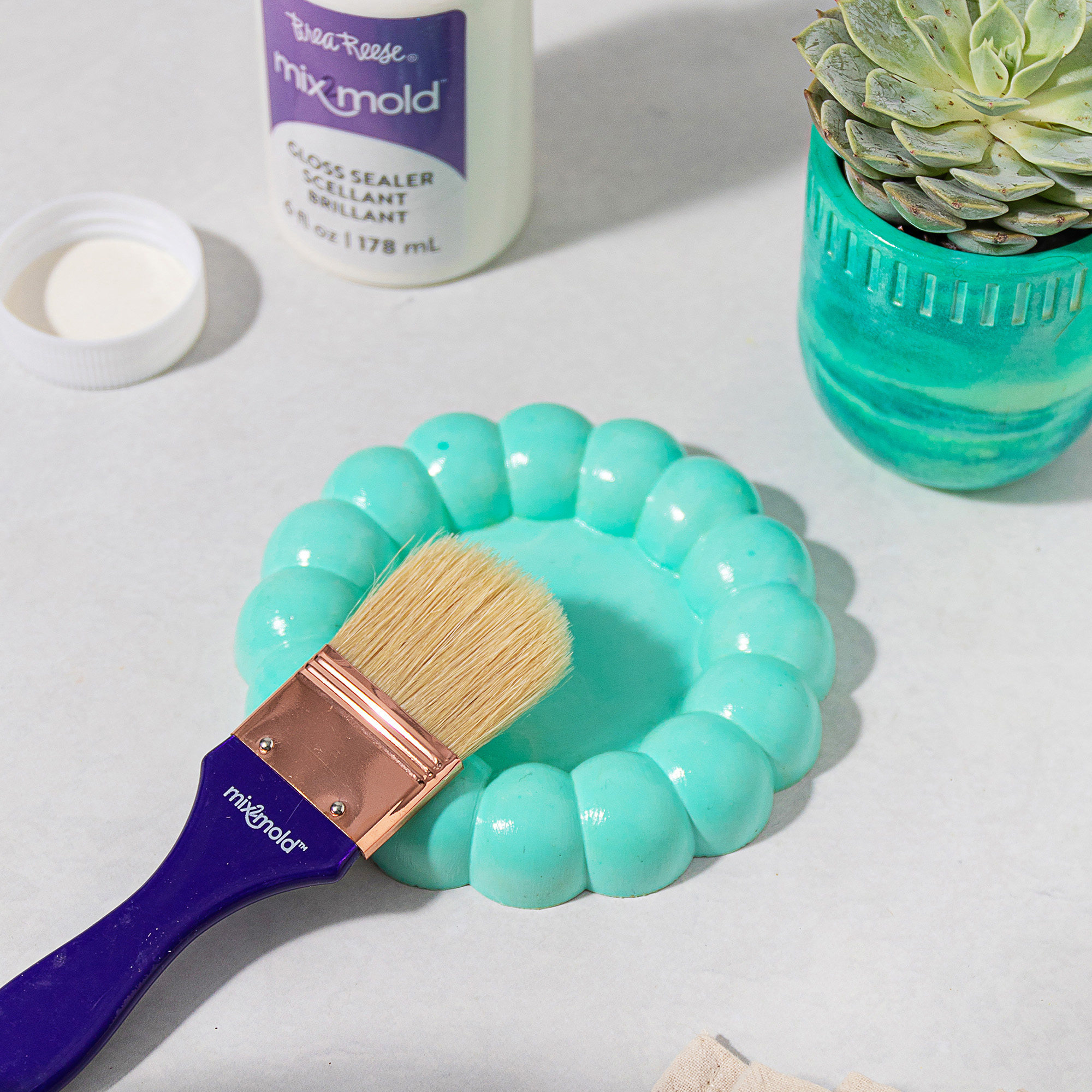 Brea Reese: Mix2Mold Glossy Sealer - 6 fl oz (178 ml) - Application Brush - For Resin-Ceramic Resin-EcoResin Craft Projects, Indoor/Outdoor Use Sealer