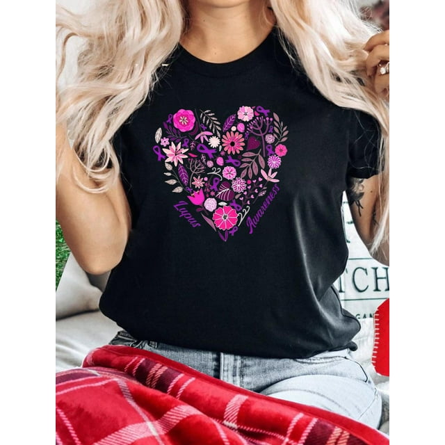 Camiseta con estampado de corazones y flores para San Valentín, top informal de cuello redondo y manga corta para primavera y verano, ropa para mujer