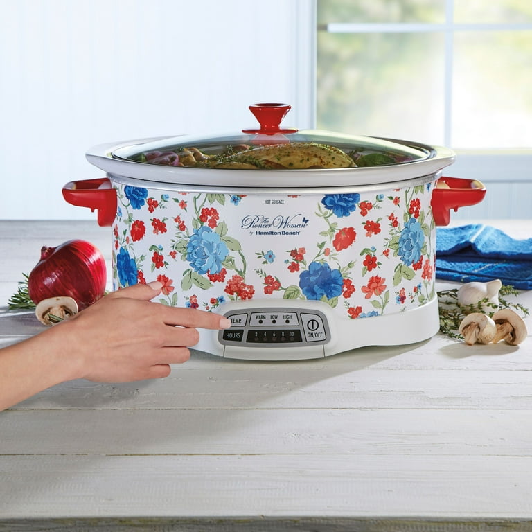 7+ Hundred Crock Pot Girl Royalty-Free Images, Stock Photos & Pictures