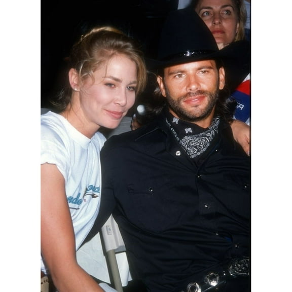 Kathleen Kinmont Lorenzo Lamas 1990s Photo By Michael Ferguson Poster Print (8 x 10)