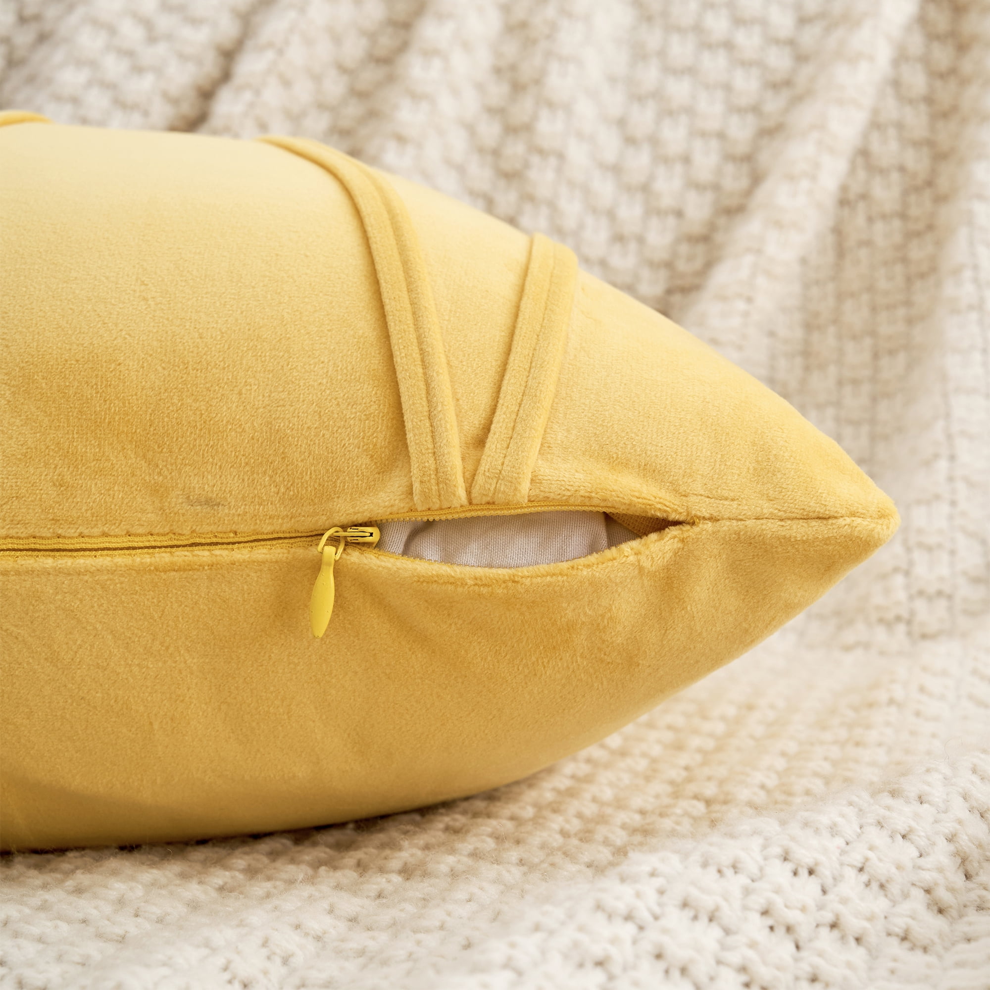 Unique Bargains Velvet Throw Pillow Covers Set of 2 Square Cushion Yellow 18" x 18"
