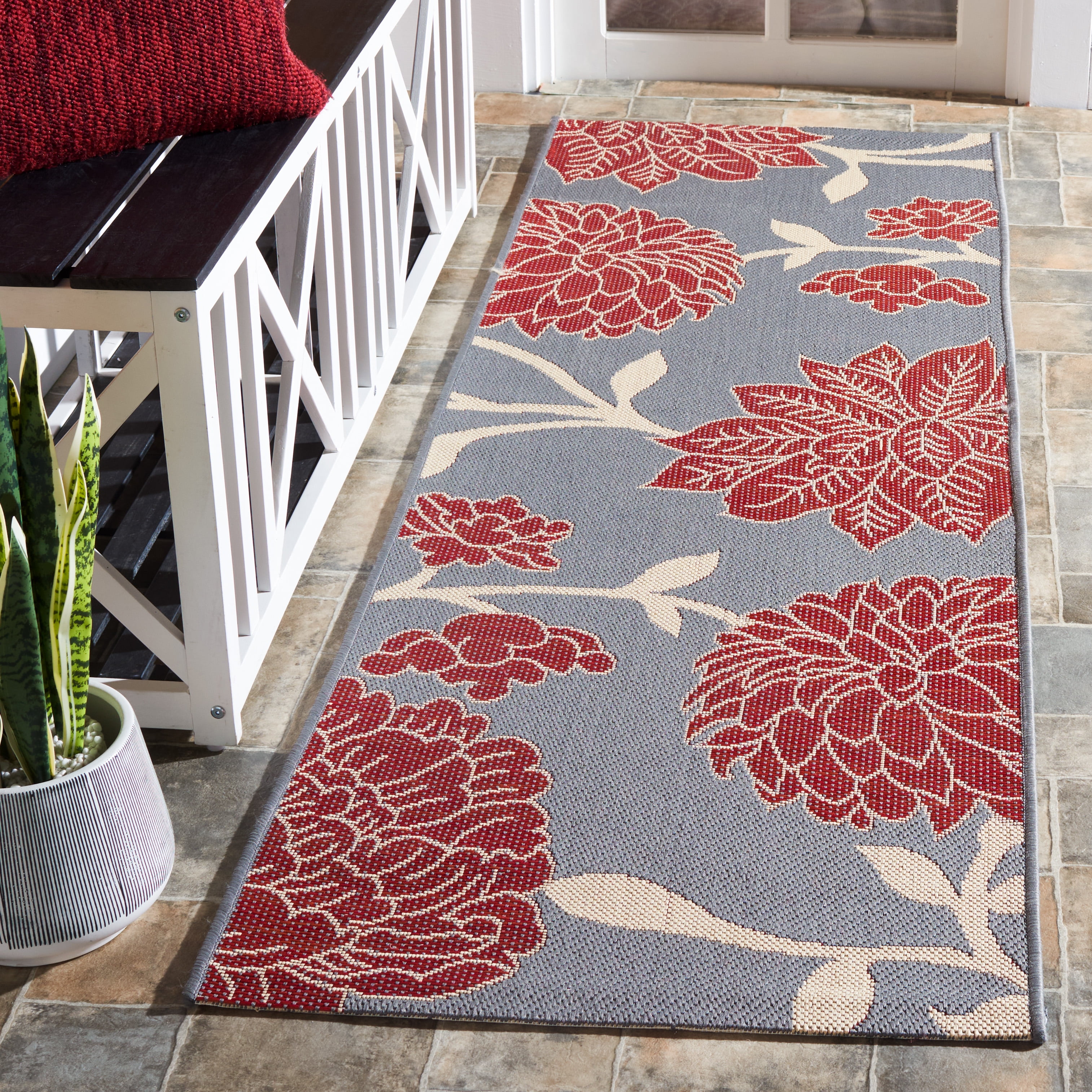 Safavieh Courtyard Tyson Floral Indoor/Outdoor Runner Rug, Anthracite/Red, 2'3" x 6'7"