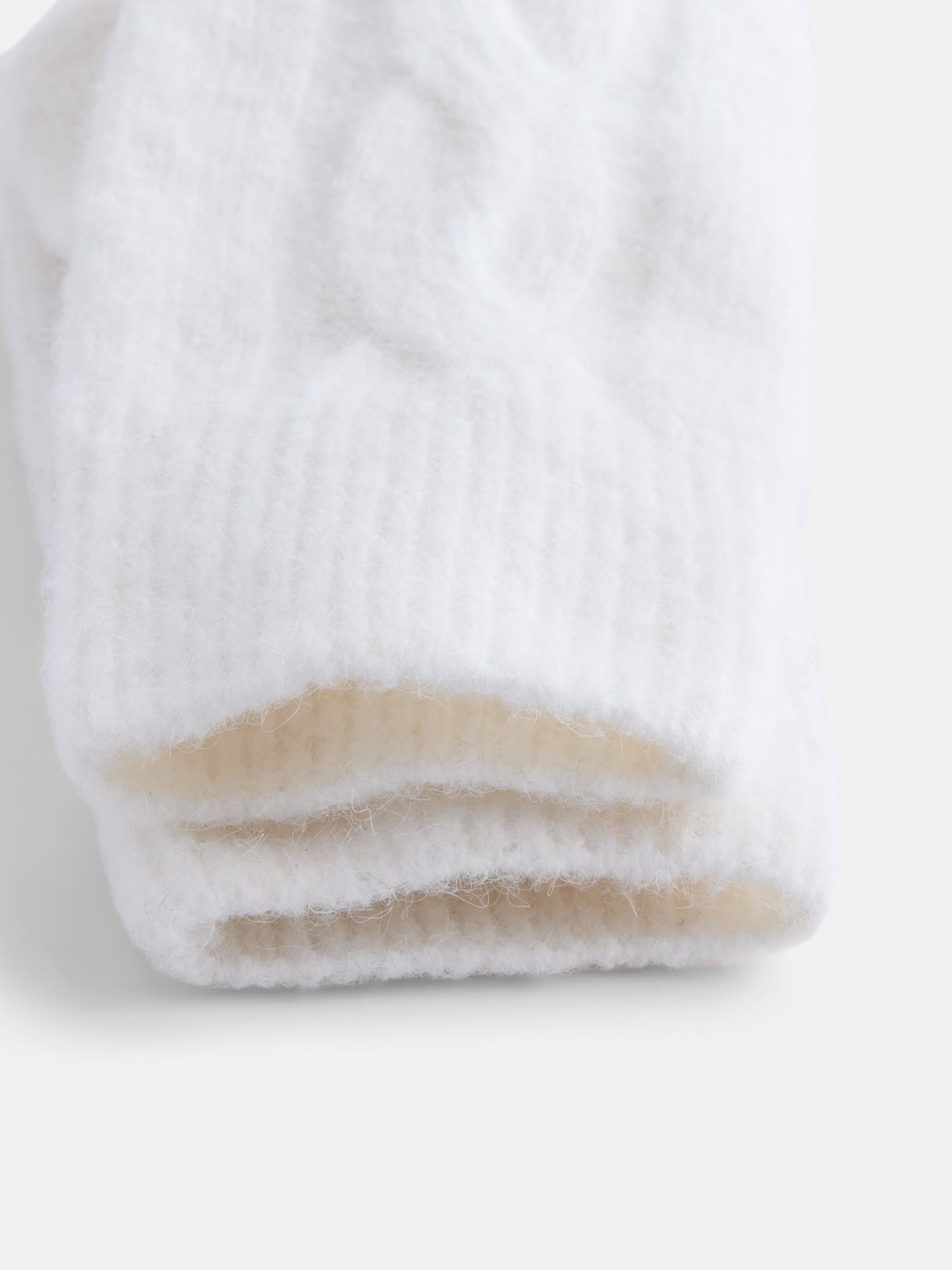 Scenario Women's Cable Knit Mittens, Winter White