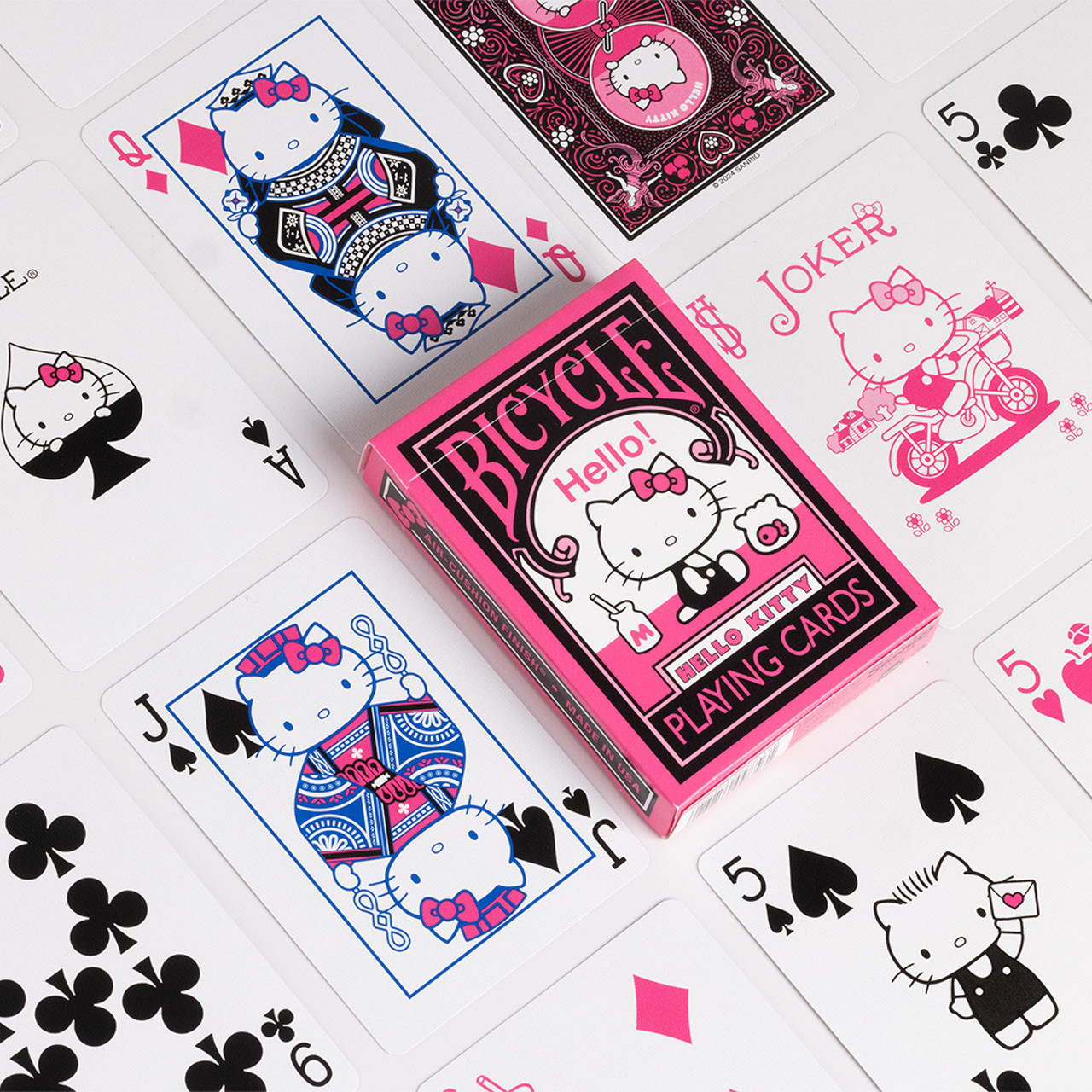 Bicycle Hello Kitty Black and Pink Playing Cards photo 4