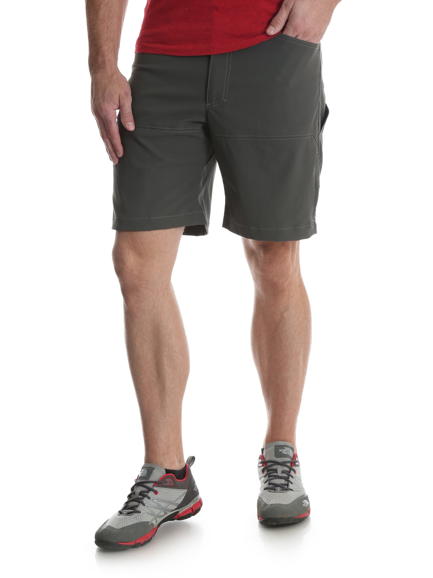 wrangler shorts with mountain logo