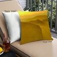 thumbnail image 1 of Ahgly Company Color Focus Yellow Coussin Décoratif d'Extérieur, 18 Po X 18 Po, 1 of 6