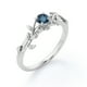 thumbnail image 4 of JeenMata Anillo de Compromiso con Diseño de Solitario con Topacio Azul Londres de Talla Brillante Redonda de 0,50 Quilates y Hojas en Forma de Rama Bañado en Oro Blanco de 18 K sobre Plata, 4 of 5