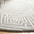 thumbnail image 3 of SAFAVIEH Micro-Loop Colton Geometric Diamonds Area Rug, Dark Grey/Ivory, 5' x 5' Round, 3 of 6