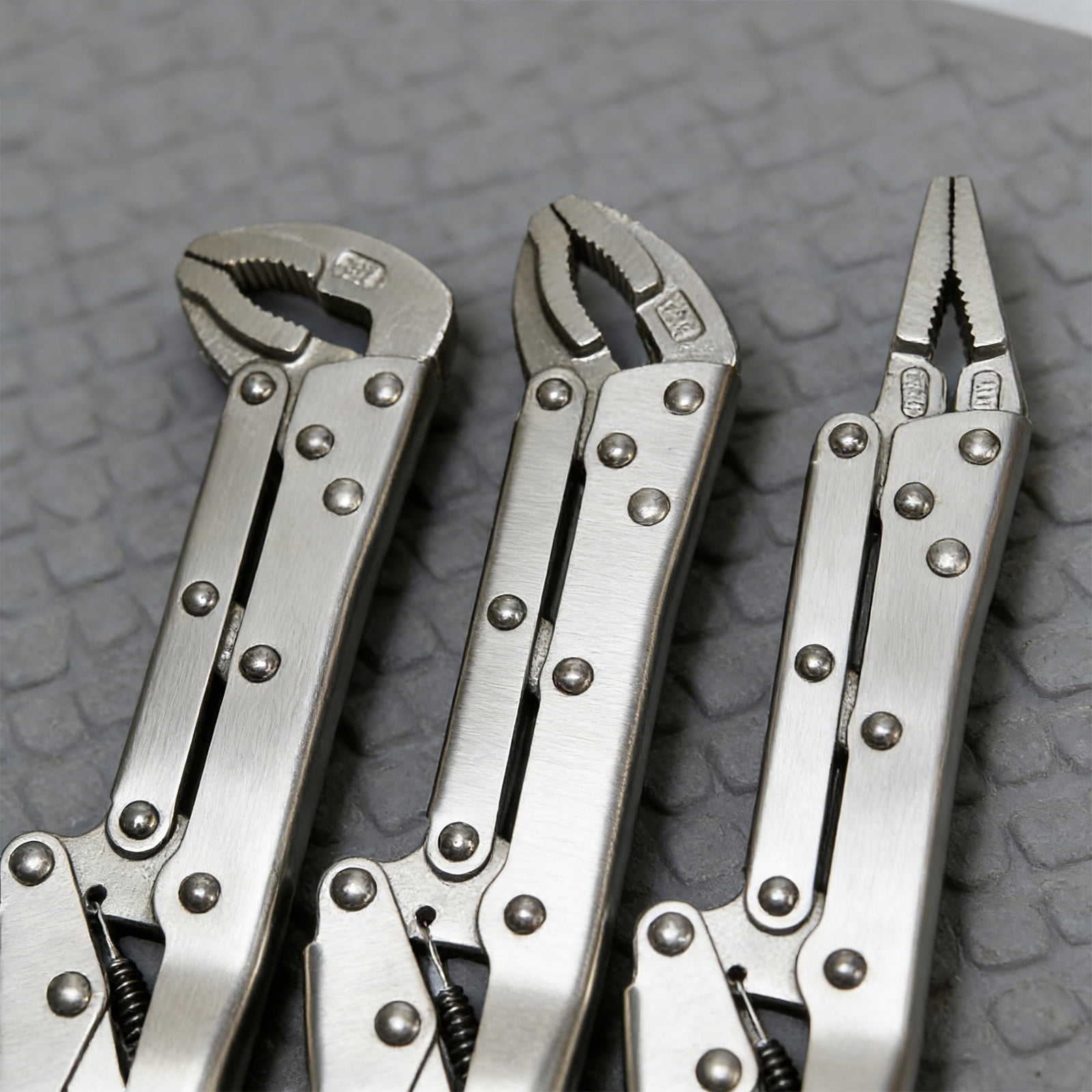 Ergonomic Professional Pliers Clamping Tool for Automotive Use with Long Nose Needle and Round Nose Design