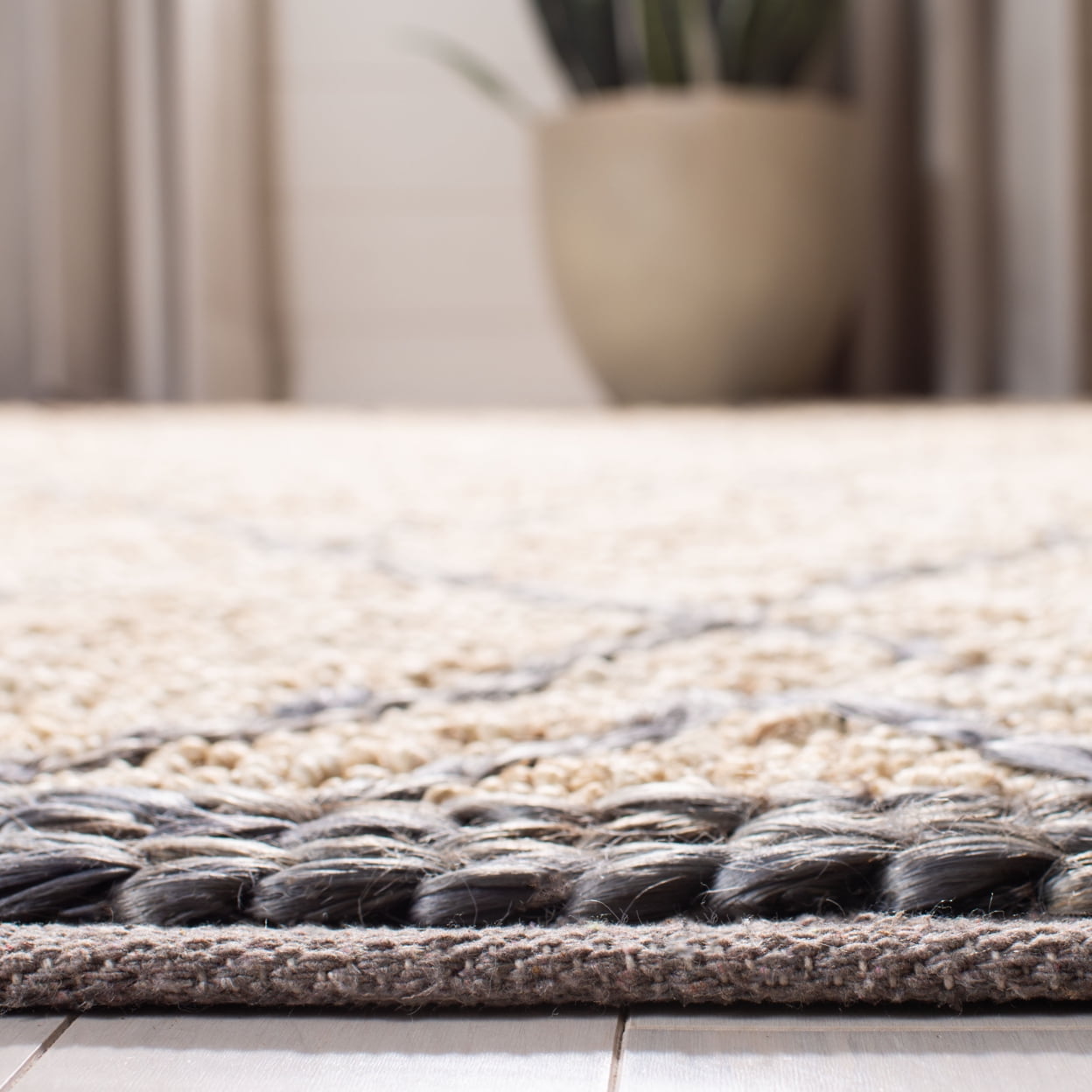 SAFAVIEH Natural Fiber Comhgham Geometric Area Rug, Natural/Grey, 5' x 8'