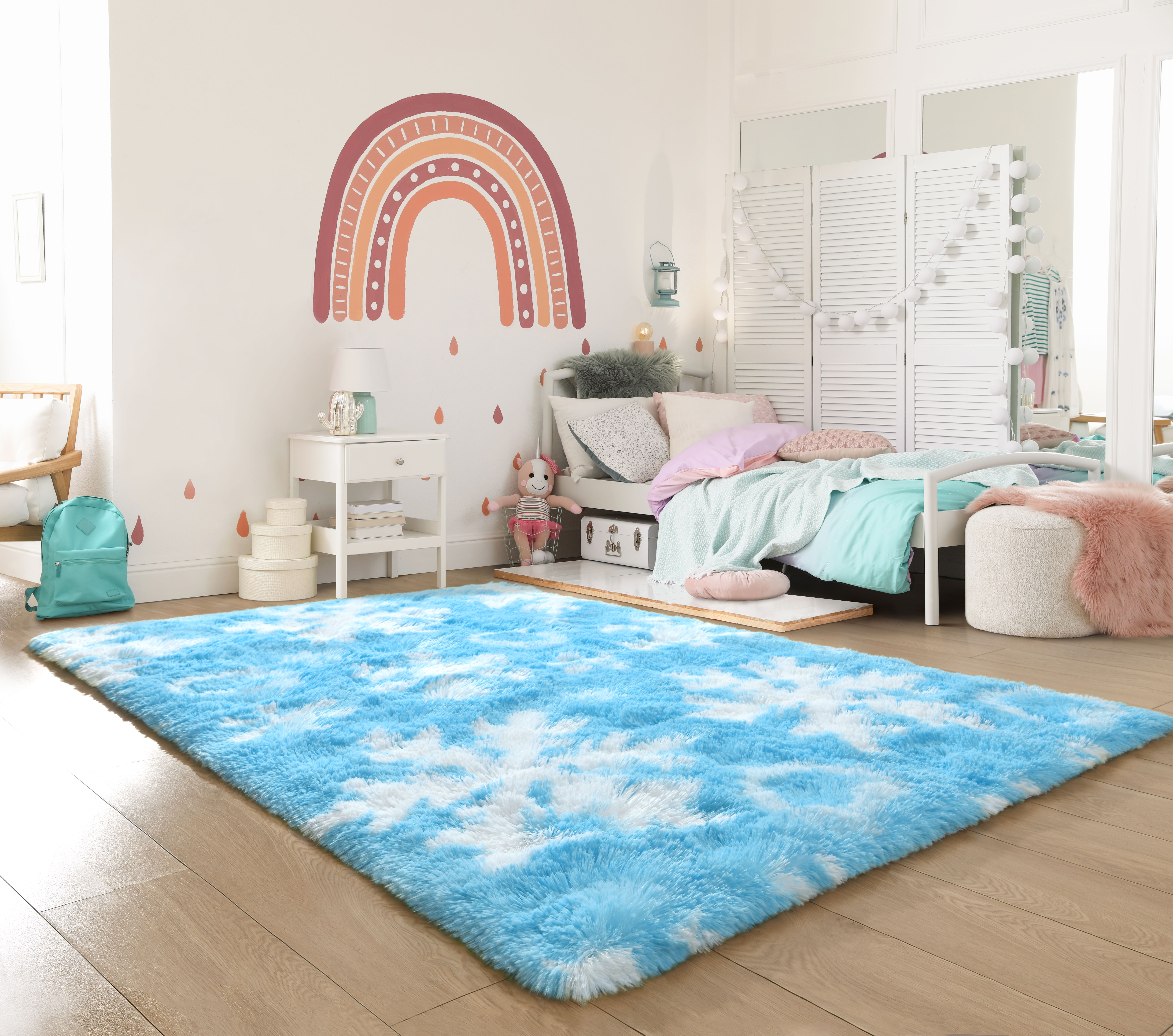 KIXINWA Frozen Princess Rugs for Living Room, 4x6 Feet Fluffy Shaggy Snowflake Rug for Girls BedRoom, Plush Fuzzy Super Soft Carpet for Kids Room Home Decor, Upgraded Non Slip Bottom, Blue Frozen Rug