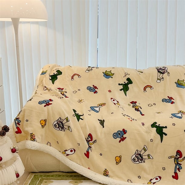 Manta de escritorio de lana de cordero de Disney, manta para siesta de oso de fresa, sofá cálido y sencillo, Otoño Invierno zhangyuxiang LED