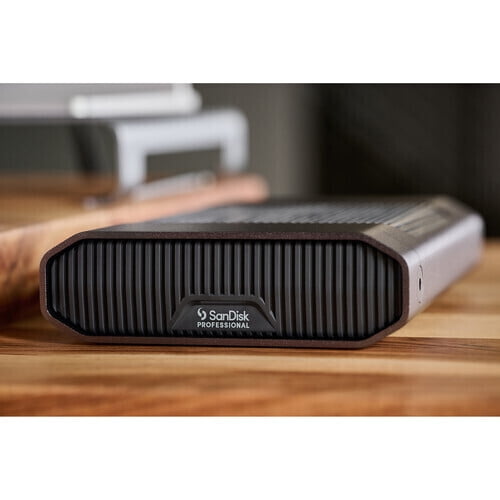 SanDisk Professional 18TB G-DRIVE Thunderbolt 3 External SanDisk Professional 18TB G-DRIVE Thunderbolt 3 External