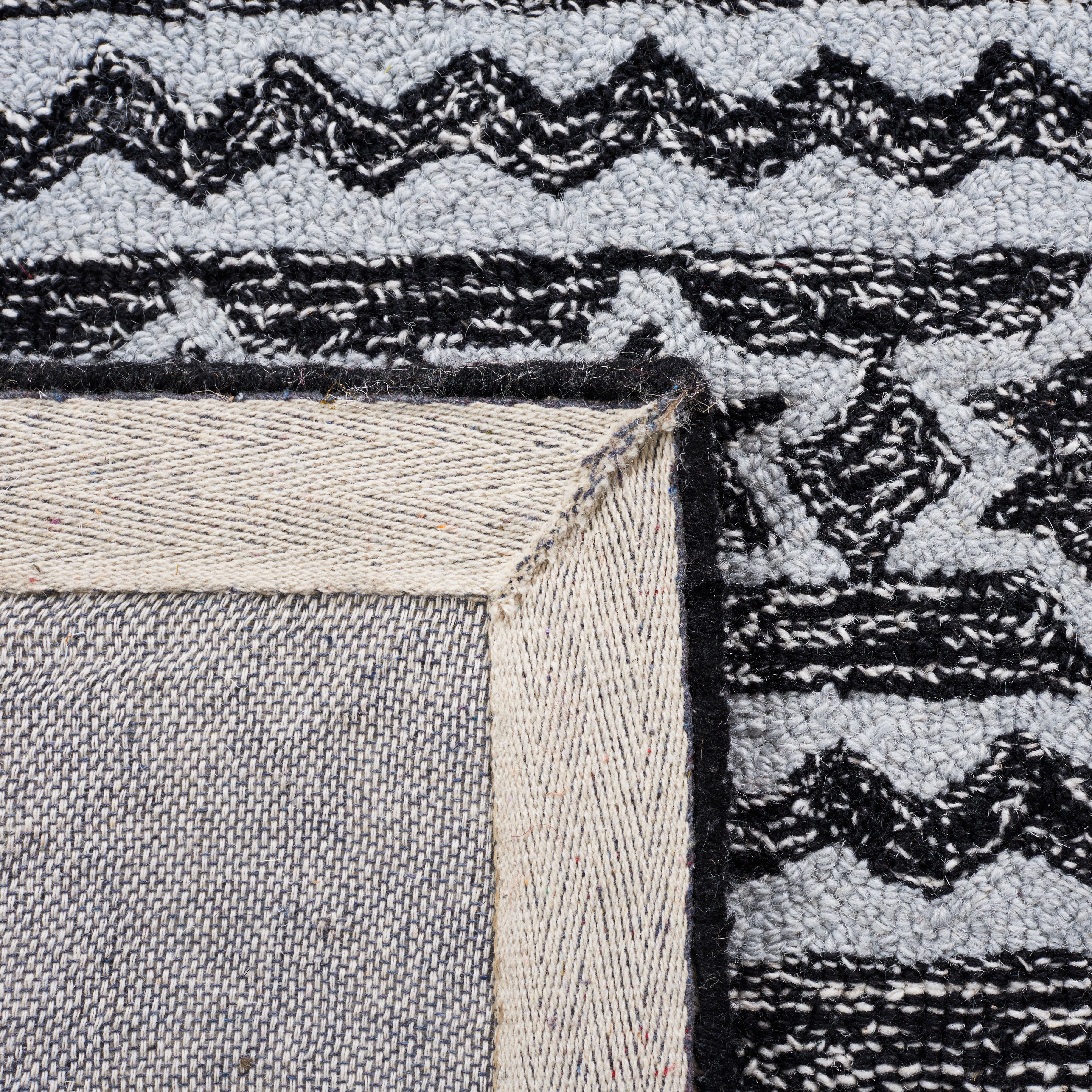 SAFAVIEH Micro-Loop Regis Geometric Area Rug, Black/Ivory, 6' x 9'